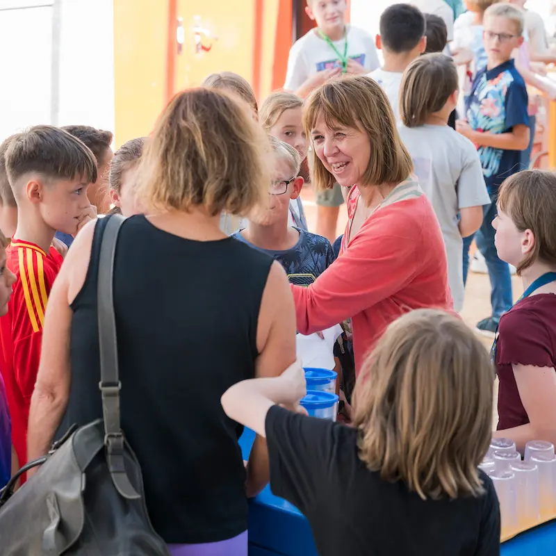 Schüler und Lehrer am Gymnasium Hückelhoven