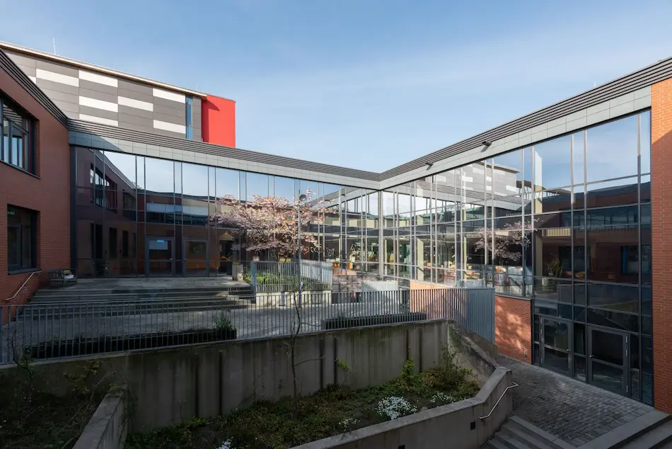 Gebäude der Realschule Ratheim